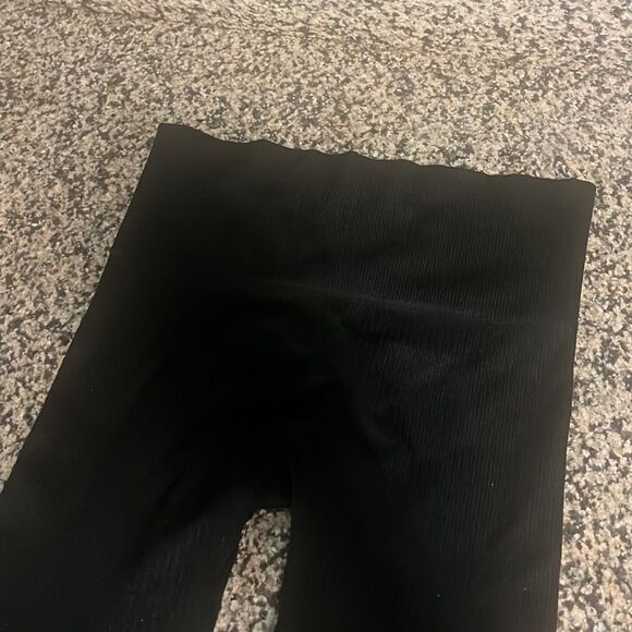 Ladies SPANX CROPPED HI WAISTED LEGGINGS - Picture 2 of 4